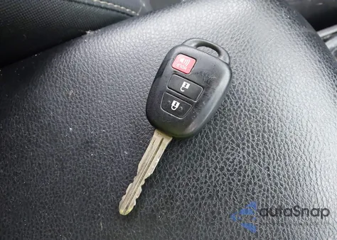 2013 Toyota Rav4 Xle from USA, damaged, VIN 2T3RFREV7DW087105